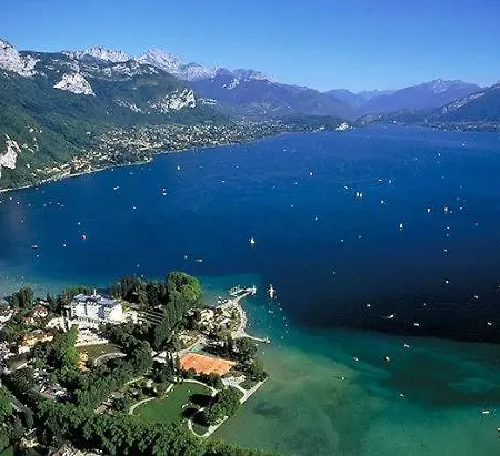 Centre, 100 M Lac * Annecy